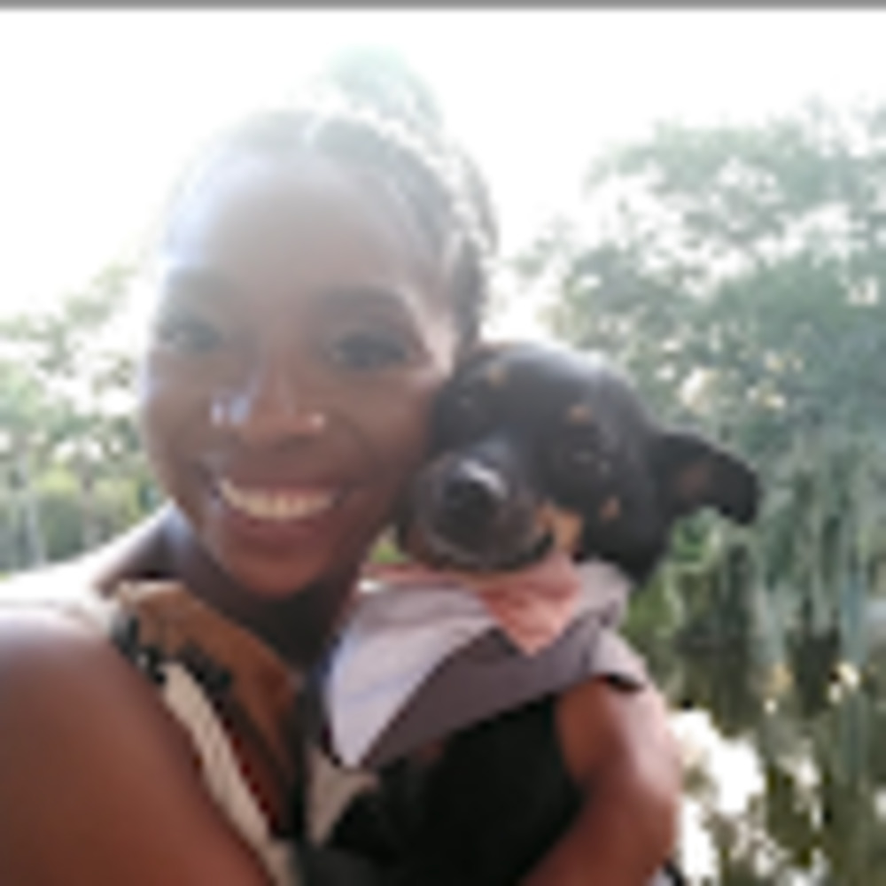 Meet your Posher, Monique